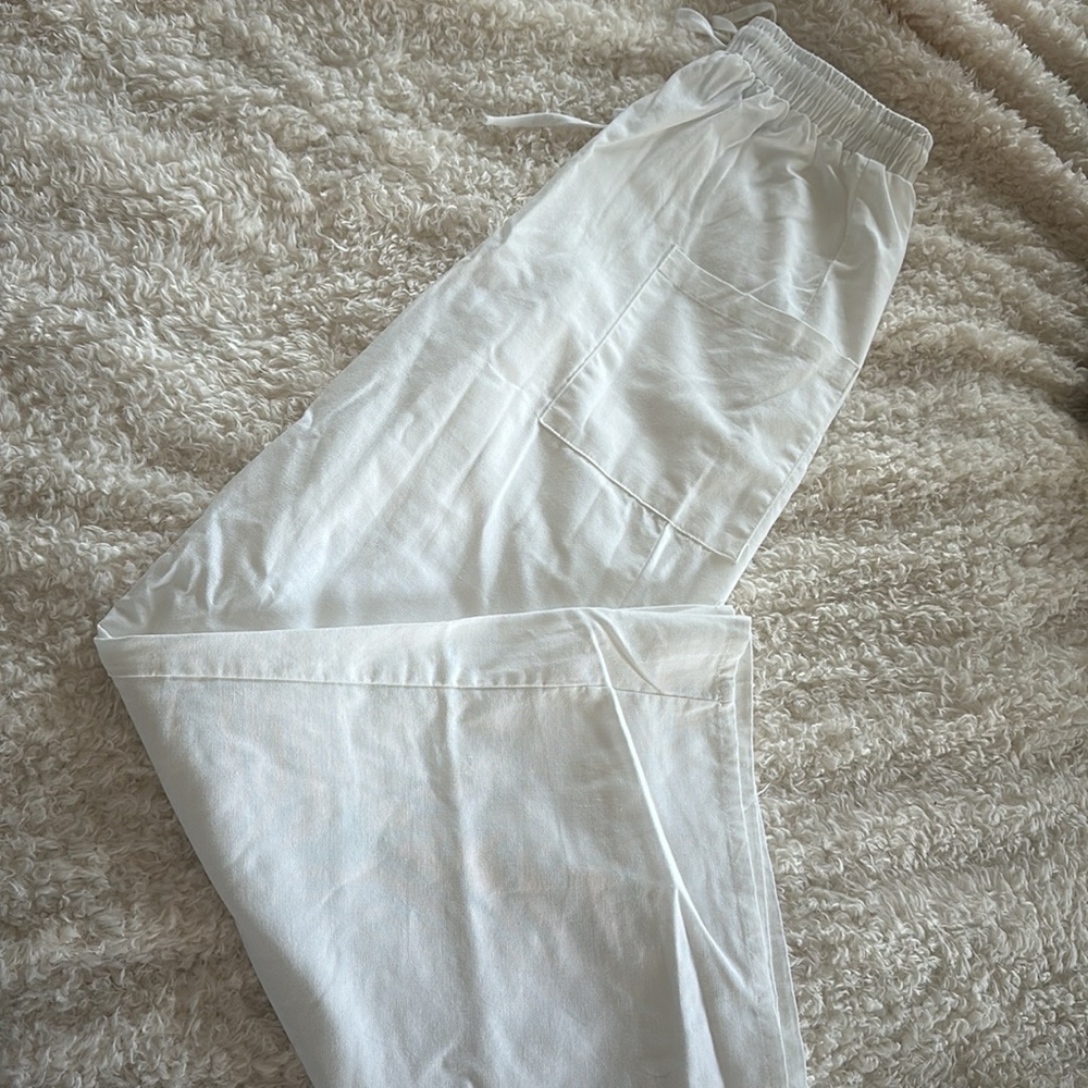 Princess Polly wide leg cargo pants size 2